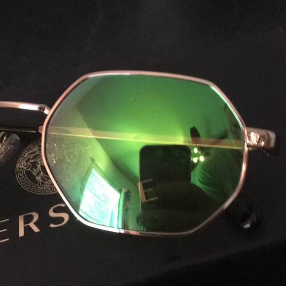 Never used VERSACE Sunglasses - Picture 3 of 6